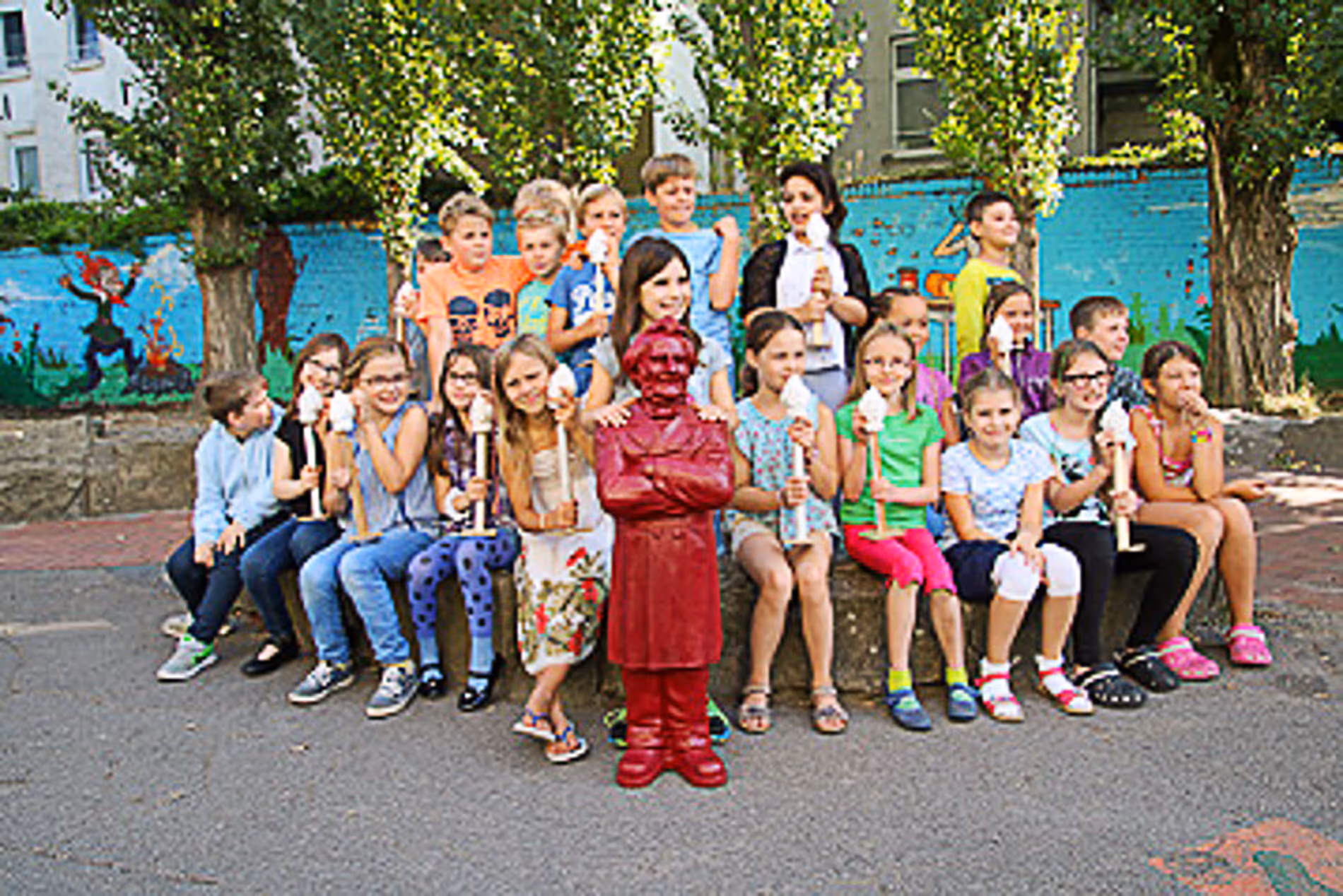 Schülerinnen und Schüler der Brüder- Grimm-Schule